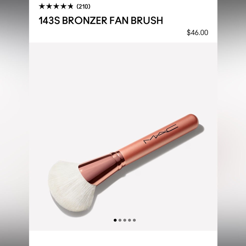 MAC bronzer brush 143S